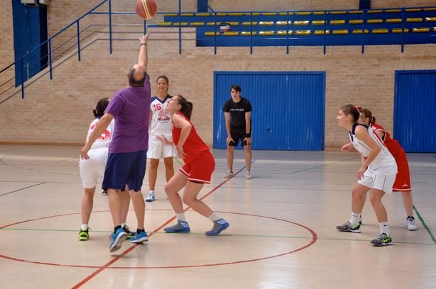 Zuera - Palla a due: inizia il torneo