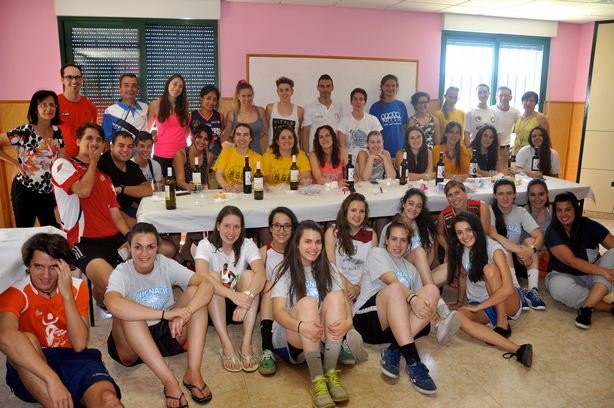 Zuera - A cena con tutte le ragazze partecipanti al torneo