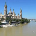 Saragozza - Vista della Basilica della Madonna del Pilar sul fiume Ebro