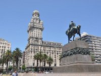 web-30 Montevideo(3)  Montevideo (Uruguay) - Plaza Independencia