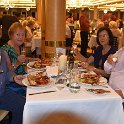 Cena a base di aragosta e prosecco